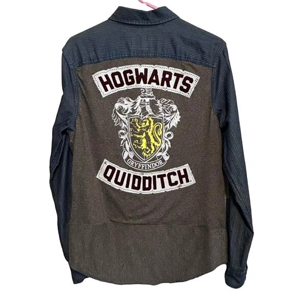 Harry Potter Gryffindor Quidditch Button Down S Hogwarts Target Goodfellow - Picture 1 of 9